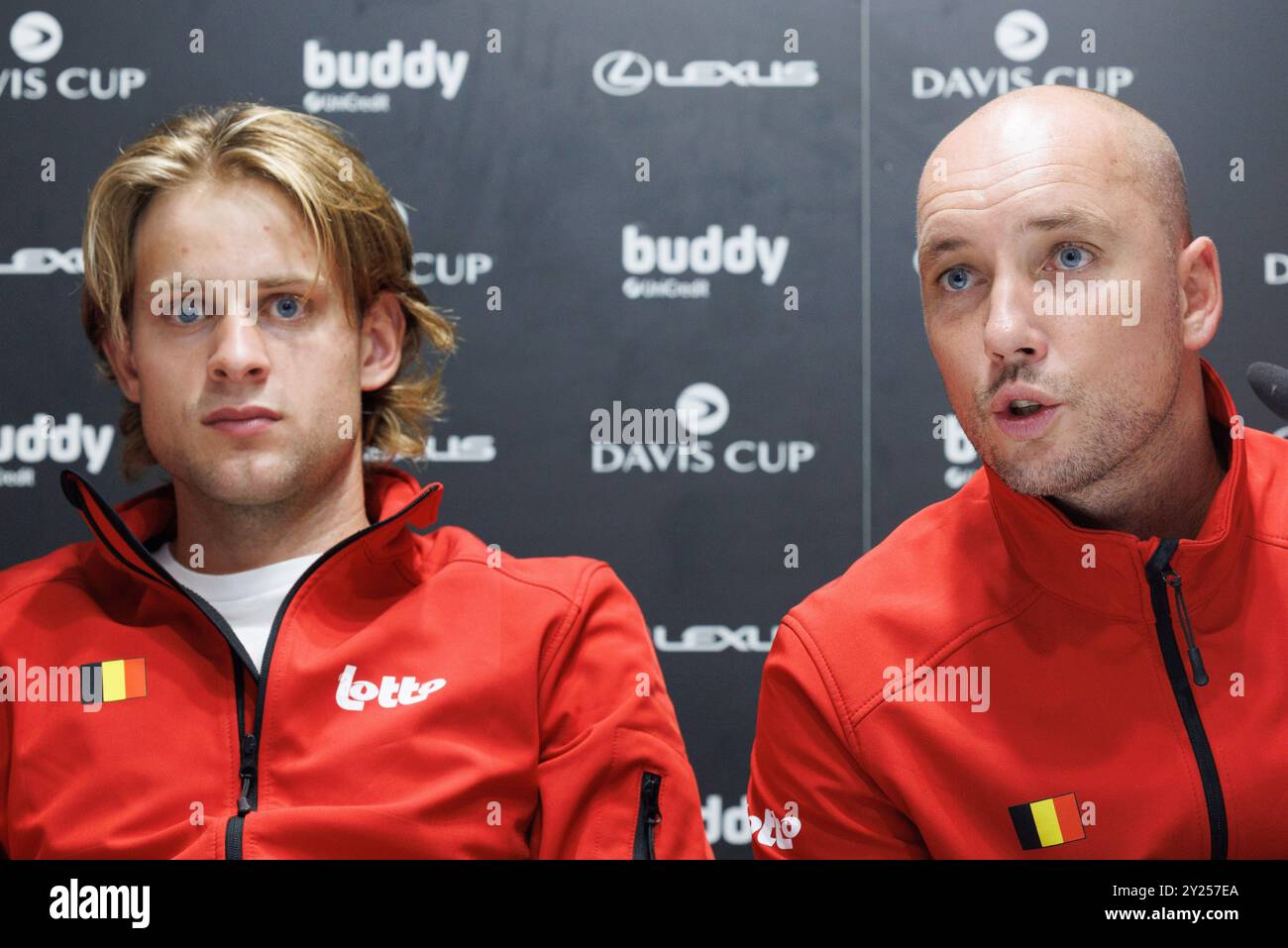 Bologna, Italia. 9 settembre 2024. Zizou Bergs belga e il capitano belga Steve Darcis nella foto durante una conferenza stampa riguardante la squadra belga nella fase a gironi della finale di Coppa Davis, lunedì 9 settembre 2024, a Bologna, Spagna. BELGA PHOTO BENOIT DOPPAGNE credito: Belga News Agency/Alamy Live News Foto Stock