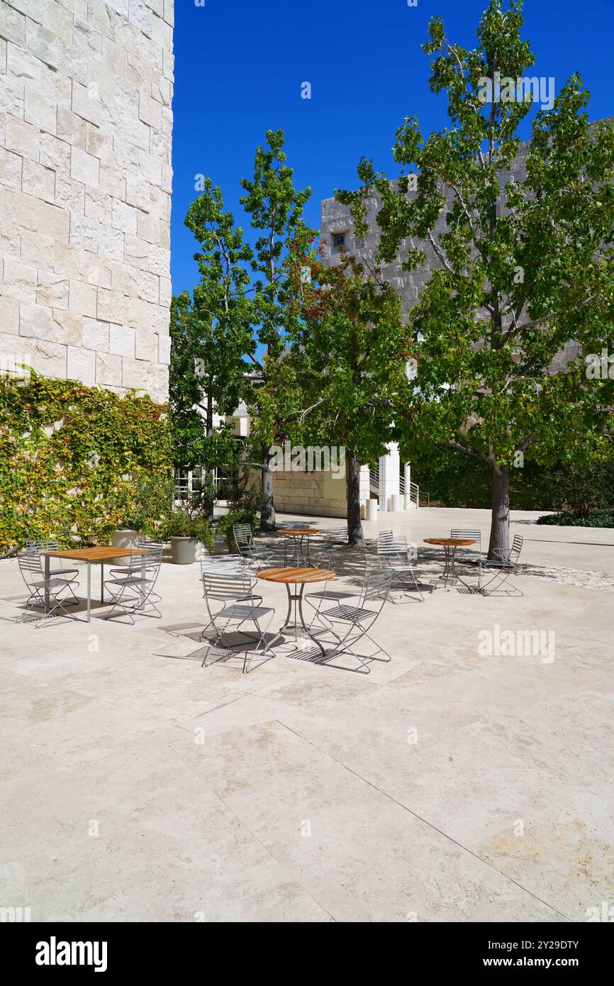 LOS ANGELES, CA -31 AUG 2023 - View of the Getty Center, sede del J. Paul Getty Museum, situato nel quartiere Brentwood di Los Angeles, Cali Foto Stock