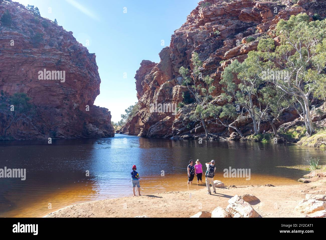 Ellery Creek Big Hole, Namatjira Drive, Hugh, West MacDonnell National Park (Tjoritja), Northern Territory, Australia Foto Stock