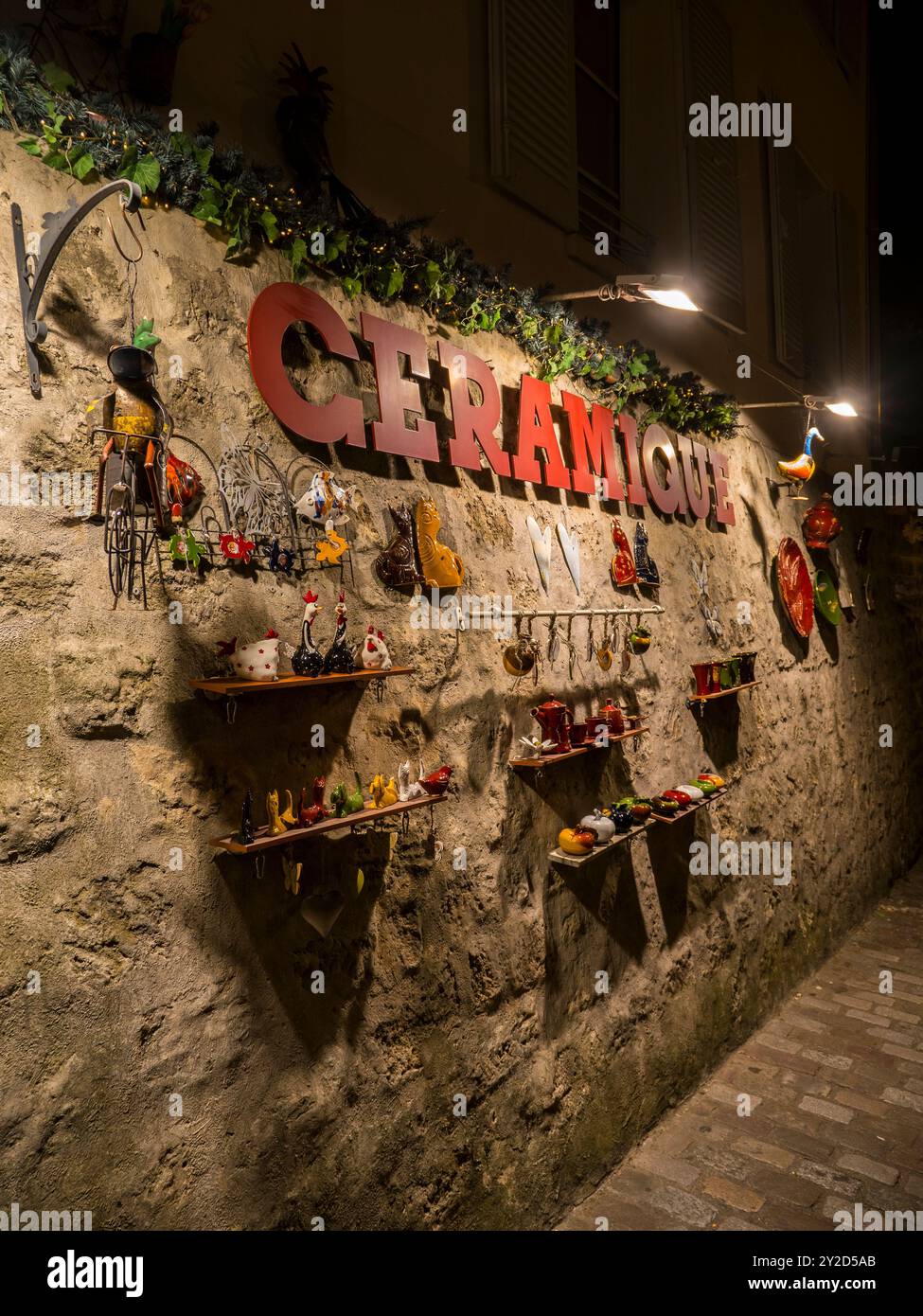 Galerie d'Art Céramique, Galleria d'Arte ceramica, souvenir, Montmartre, Parigi, Francia, Europa, UE. Foto Stock