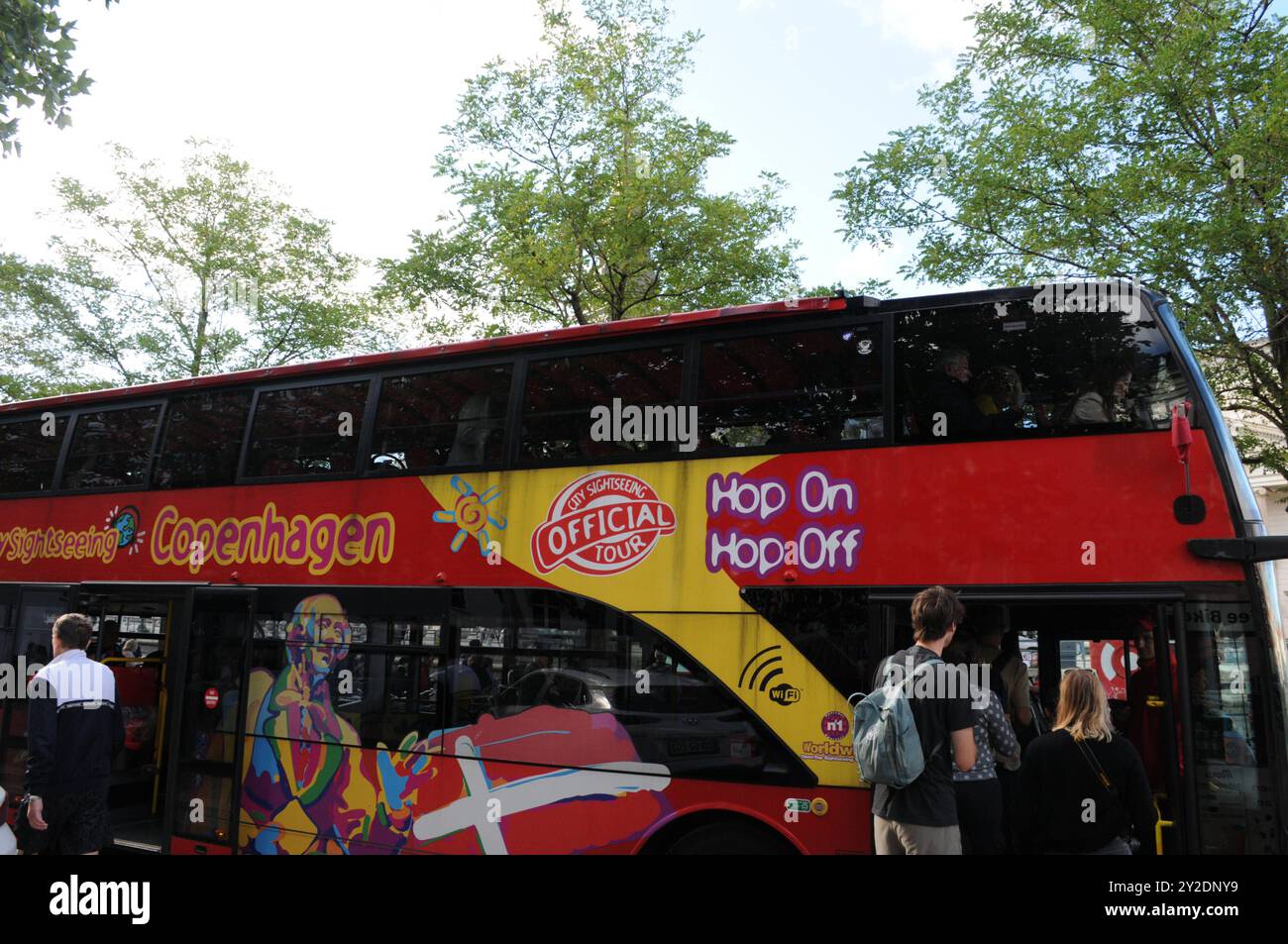 Copenaghen/Danimarca/10 settembre 2024/ tour in barca dei canali di copenaghen e tour hop-on hop-off in autobus per avvistare i canali vedi lo stesso indirizzo per tour dei canali di copenaghen e tour hop-on hop-off in autobus nella capitale ani9sh. Foto. Francis Joseph Dean/Dean Pictures non per uso commerciale Foto Stock