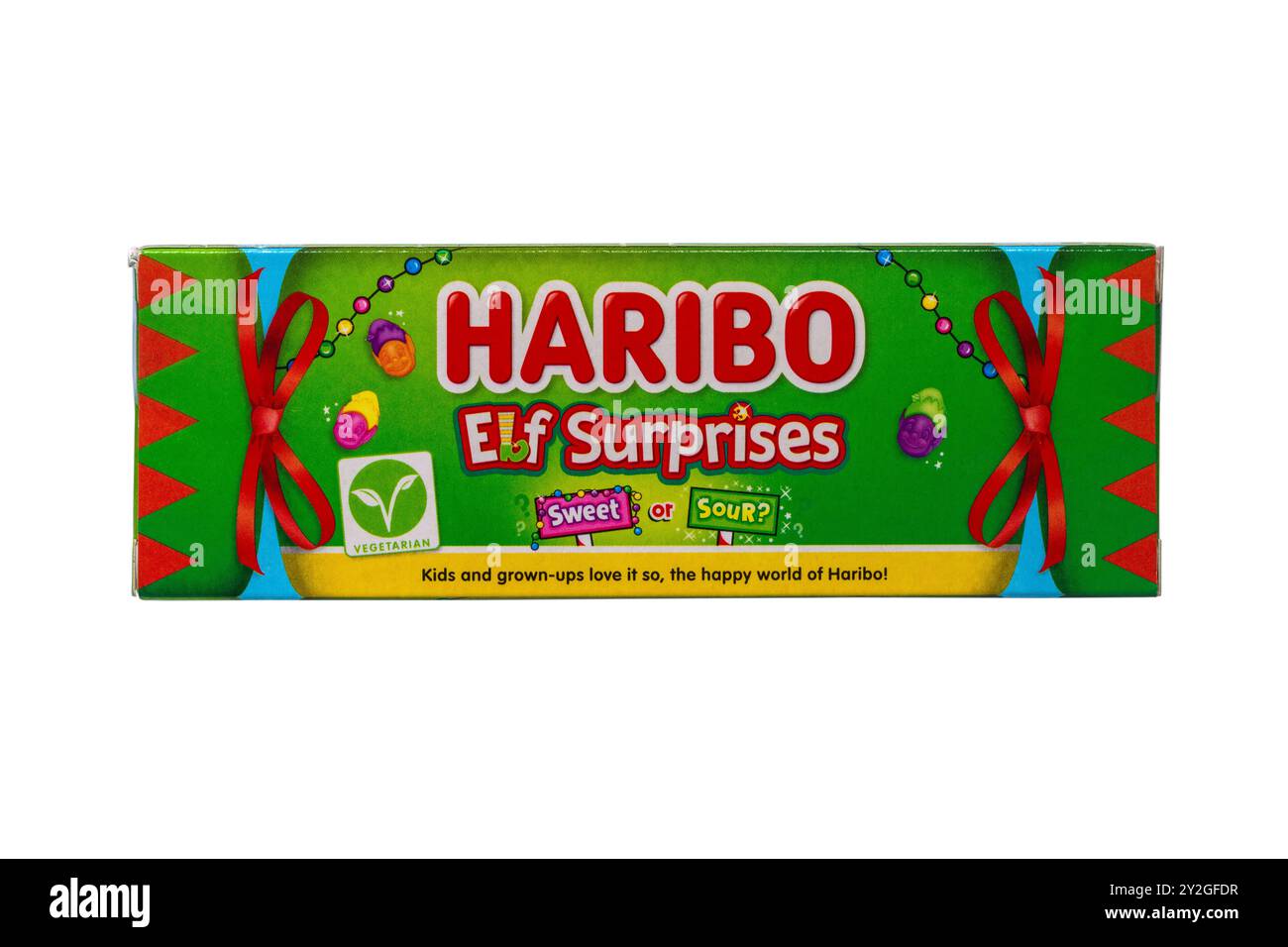 Scatola di sorprese di Haribo Elf isolate su sfondo bianco - Elfo sorprende Dolce & Sour Fruit Flavour Chewy Sweets tubo regalo Foto Stock