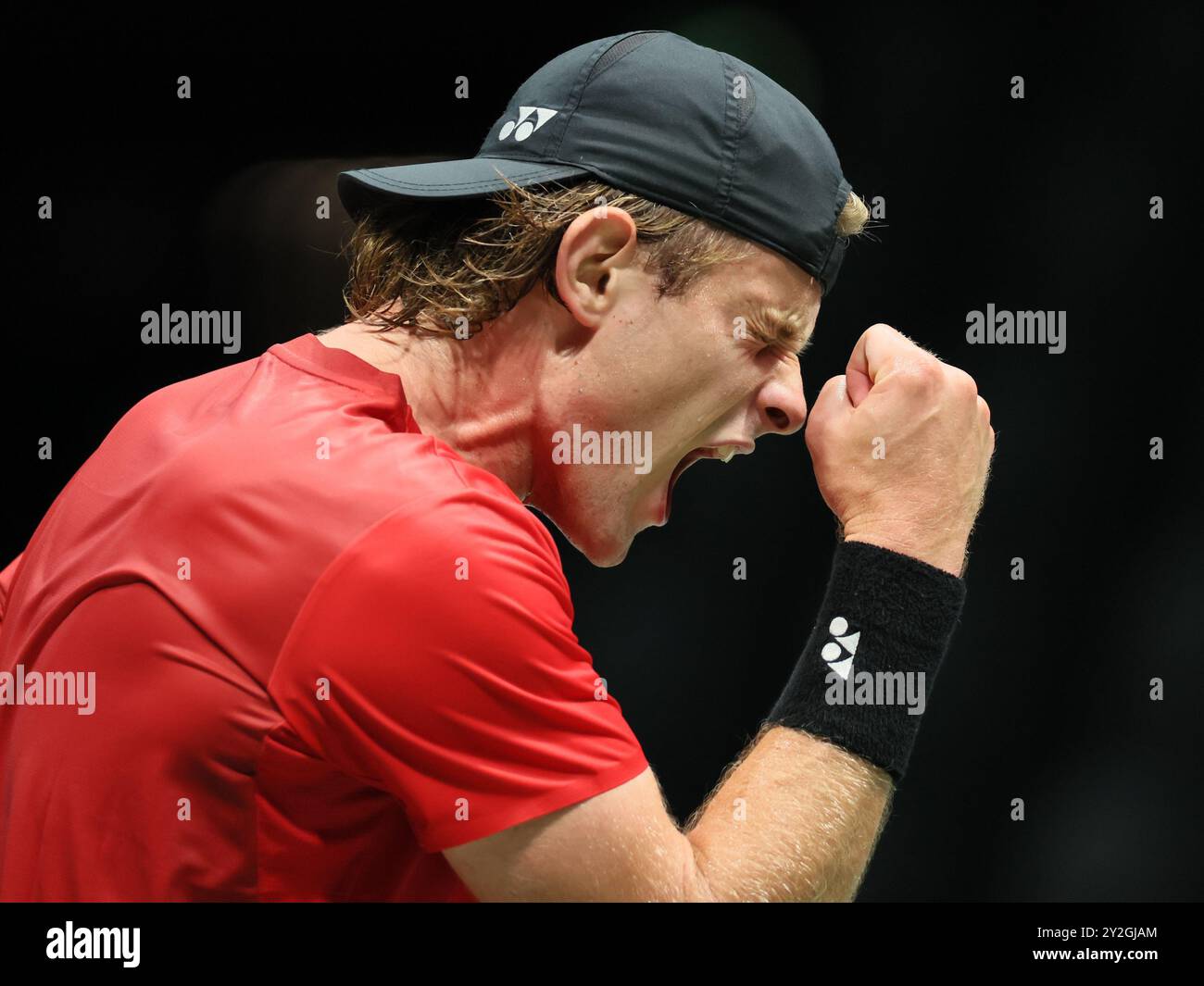 Bologna, Italia. 10 settembre 2024. Il belga Zizou Bergs reagisce ad una partita tra l'olandese Griekspoor e il belga Bergs, la seconda partita del gruppo A nella fase A gironi delle finali di Coppa Davis tra Paesi Bassi e Belgio, martedì 10 settembre 2024, presso l'Unipol Arena, a Bologna. BELGA PHOTO BENOIT DOPPAGNE credito: Belga News Agency/Alamy Live News Foto Stock