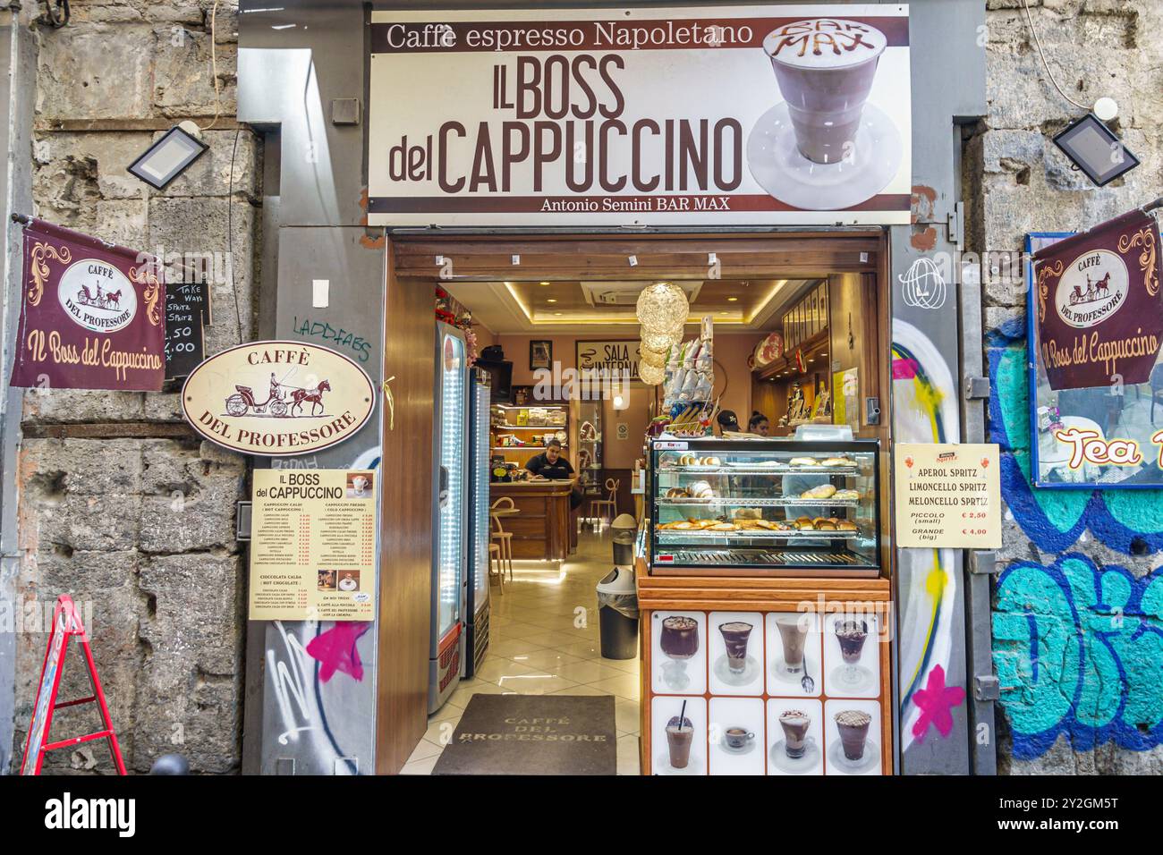 Napoli Italia, via dei tribunali, caffè il Boss del Cappuccino, ingresso esterno, Italia Europa europea europea, tour in viaggio dei visitatori Foto Stock