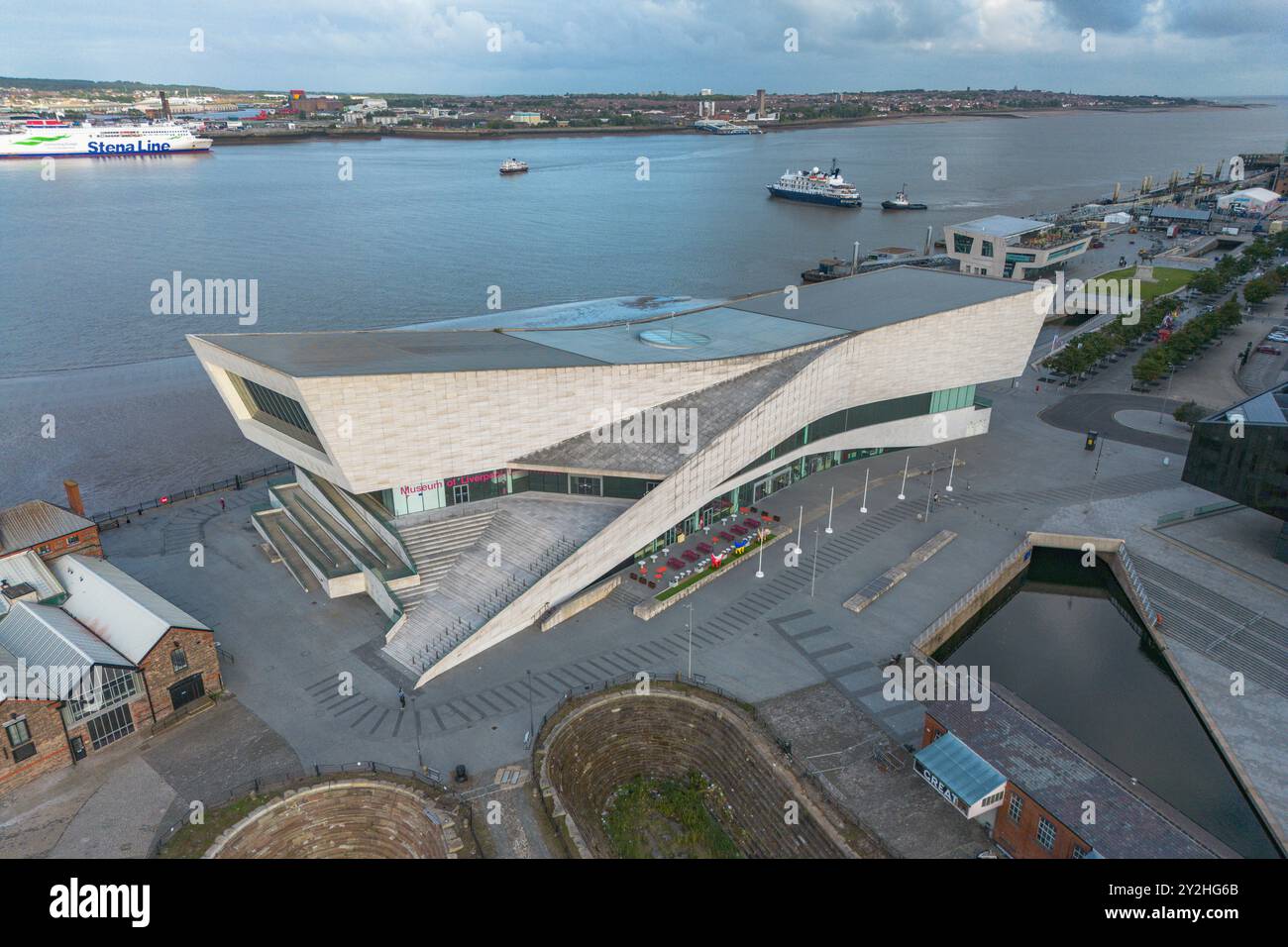 Veduta aerea del Museo di Liverpool, Pier Head, Liverpool, Inghilterra. Foto Stock