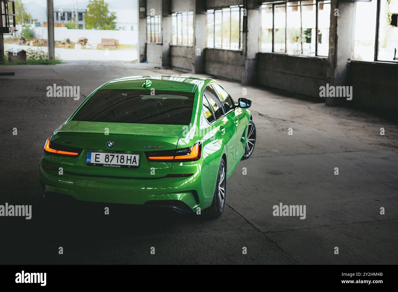 Bulgaria - 09 09 2024: BMW 3 serie M prestazioni da un alto angolo di visione. Foto Stock