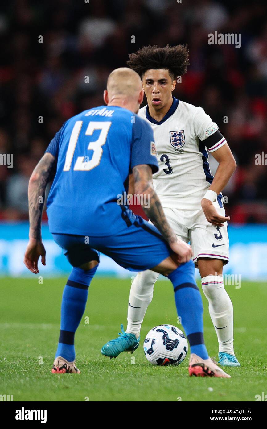 LONDRA, Regno Unito - 10 settembre 2024: L'Inghilterra Rico Lewis in azione durante la partita della UEFA Nations League tra Inghilterra e Finlandia allo stadio di Wembley (credito: Craig Mercer/ Alamy Live News) Foto Stock