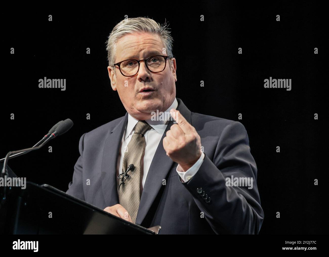 Brighton, Regno Unito. 10 settembre 2024. Sir Keir Starmer, primo ministro del Regno Unito, parla alla conferenza annuale del Trades Union Congress (TUC) presso il Brighton Centre di Brighton. Crediti: Imageplotter/Alamy Live News Foto Stock