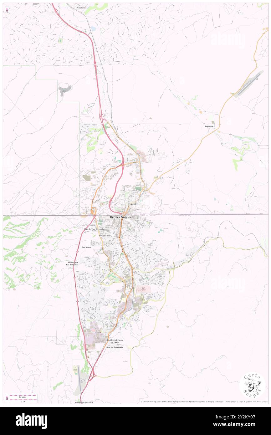 Nogales, Contea di Santa Cruz, Stati Uniti, Stati Uniti, Arizona, N 31 20' 25'', S 110 56' 3'', MAP, Cartascapes Map pubblicata nel 2024. Esplora Cartascapes, una mappa che rivela i diversi paesaggi, culture ed ecosistemi della Terra. Viaggia attraverso il tempo e lo spazio, scoprendo l'interconnessione del passato, del presente e del futuro del nostro pianeta. Foto Stock