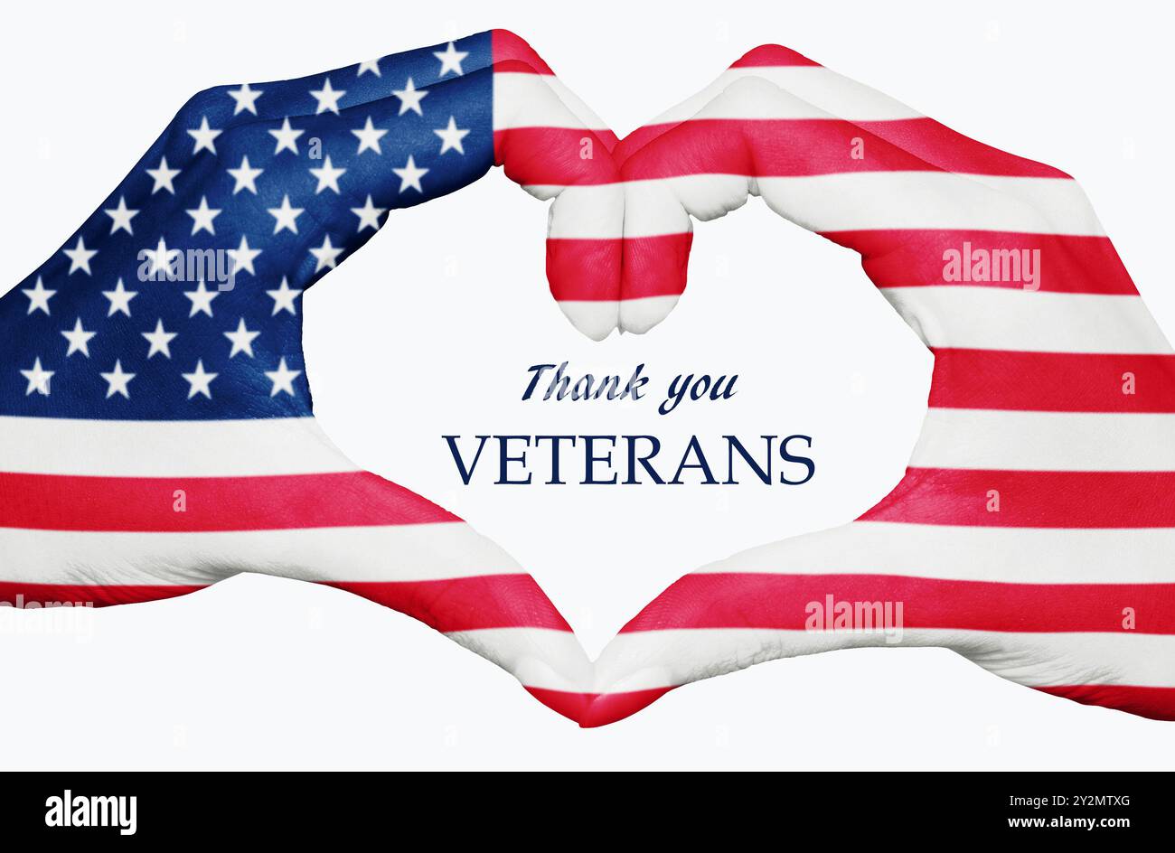 Bandiera DEGLI STATI UNITI dipinta sulle mani a formare un cuore , testo Grazie Veterani, festa americana Veterans Day Foto Stock