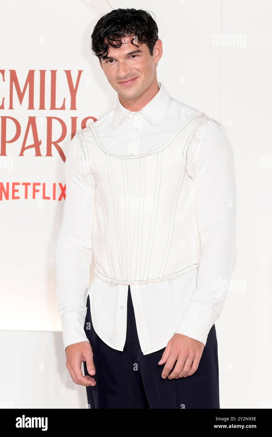 Paul Forman bei der Premiere der 4. Staffel der Netflix serie "Emily in Paris" im Space Cinema moderno. ROM, 10.09.2024 Foto Stock