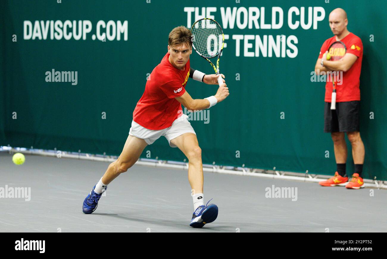 Bologna, Italia. 11 settembre 2024. Raphael Collignon belga e il capitano belga Steve Darcis nella foto durante una sessione di allenamento, in vista della seconda partita del gruppo A della fase A gironi delle finali di Coppa Davis, mercoledì 11 settembre 2024, all'Unipol Arena, a Bologna. BELGA PHOTO BENOIT DOPPAGNE credito: Belga News Agency/Alamy Live News Foto Stock