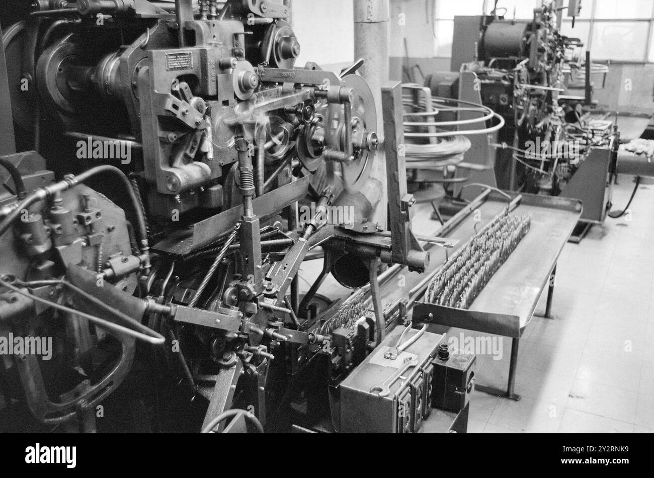 Effettivo 52-3-1971: Clima duro per mobili. L'industria norvegese dei mobili è entrata in un clima più duro. Le importazioni di mobili aumentano di anno in anno. La concorrenza per i clienti si è intensificata. Ci sono persino fabbriche che trovano più redditizio importare le merci dall'estero che produrle loro stesse. Foto: Sverre A. Børretzen/Aktuell/NTB ***FOTO NON ELABORATA*** il testo dell'immagine è tradotto automaticamente Foto Stock