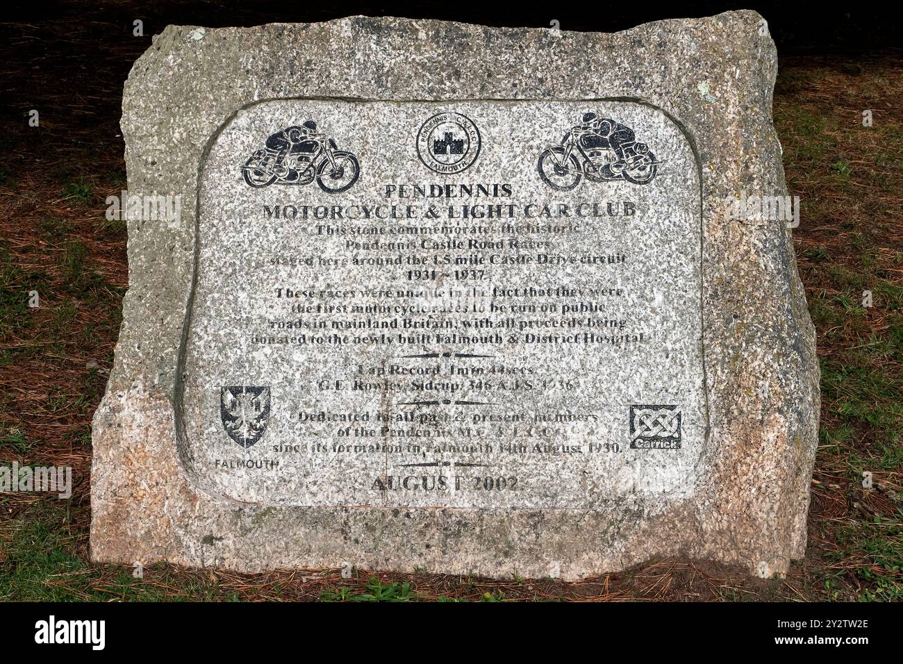 Monumento commemorativo al Pendennis Motorcycle & Light Car Club Pendennis Castle Road Race 1931 -1937 Foto Stock