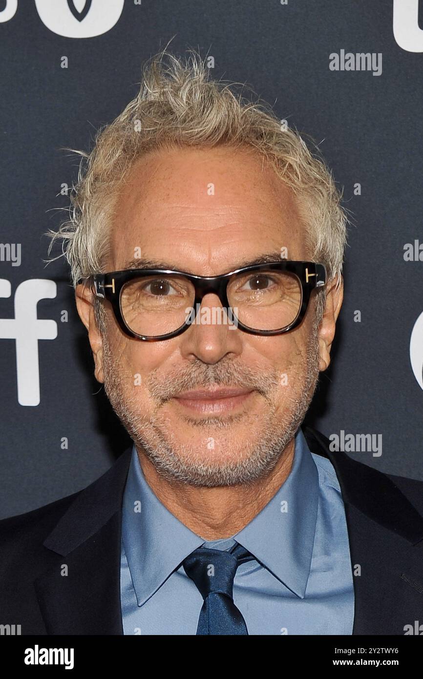9 settembre 2023 - Toronto, Ontario Canada - Alfonso CuarÃ³n. Â€œDISCLAIMERâ€ Premiere durante il Toronto International Film Festival 2024 al Royal Alexandra Theatre. (Immagine di credito: © Brent Perniac/AdMedia tramite ZUMA Press Wire) SOLO PER USO EDITORIALE! Non per USO commerciale! Foto Stock