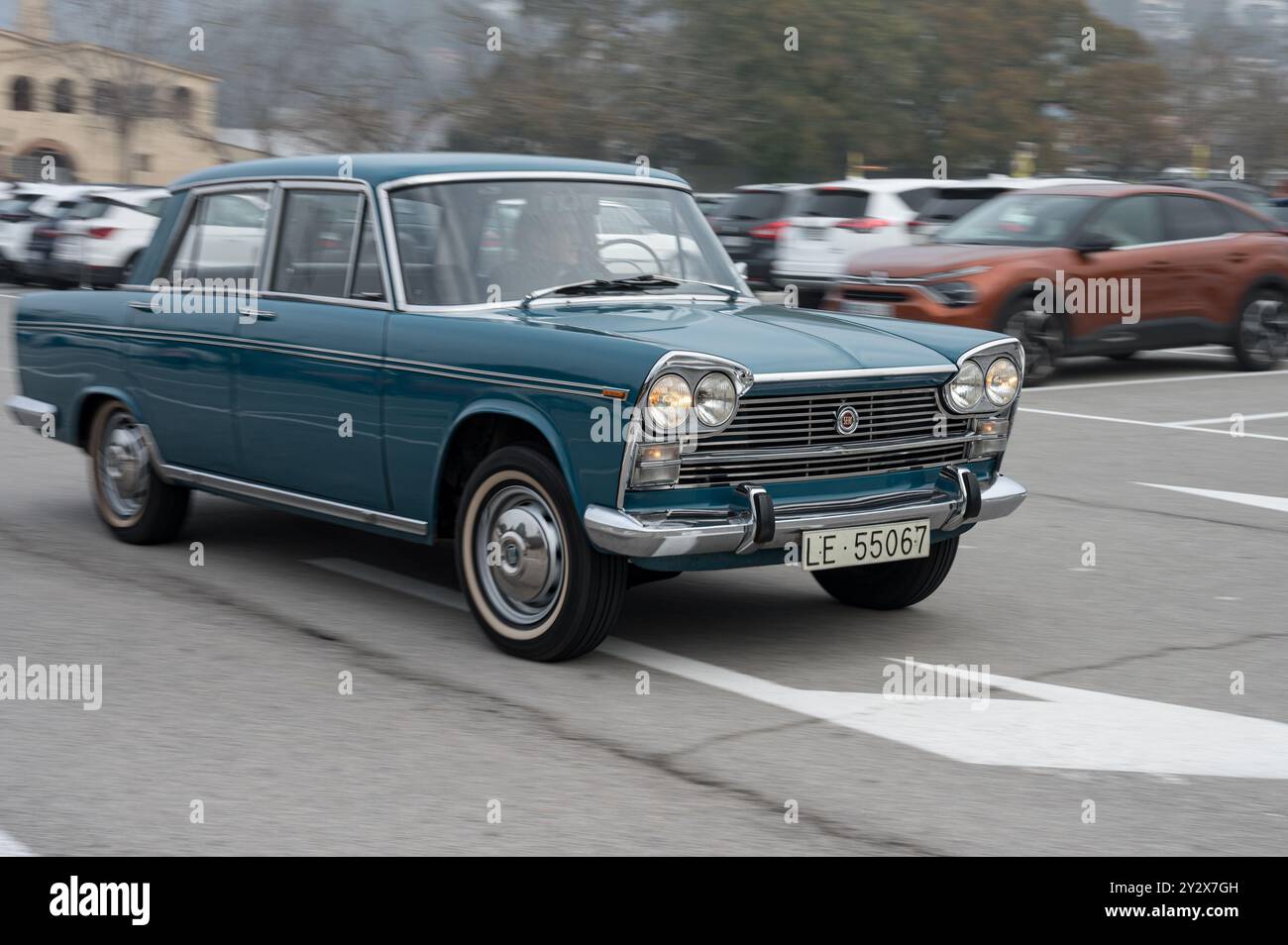 Panoramica di un classico sedile 1500 color acquamarina, molto bello Foto Stock