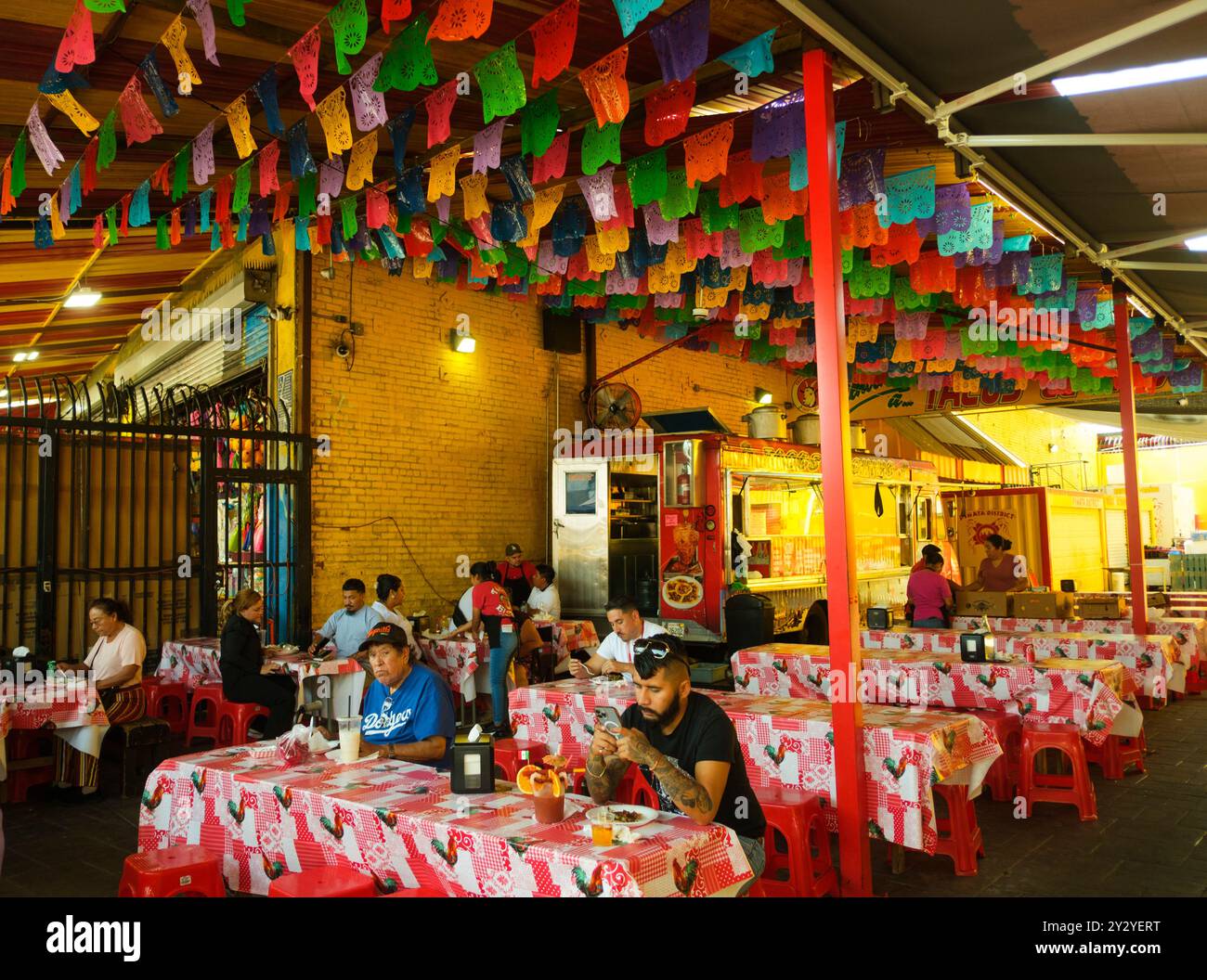 Ristorante all'aperto, 7th Street, Downtown Los Angeles, California, Stati Uniti d'America Foto Stock