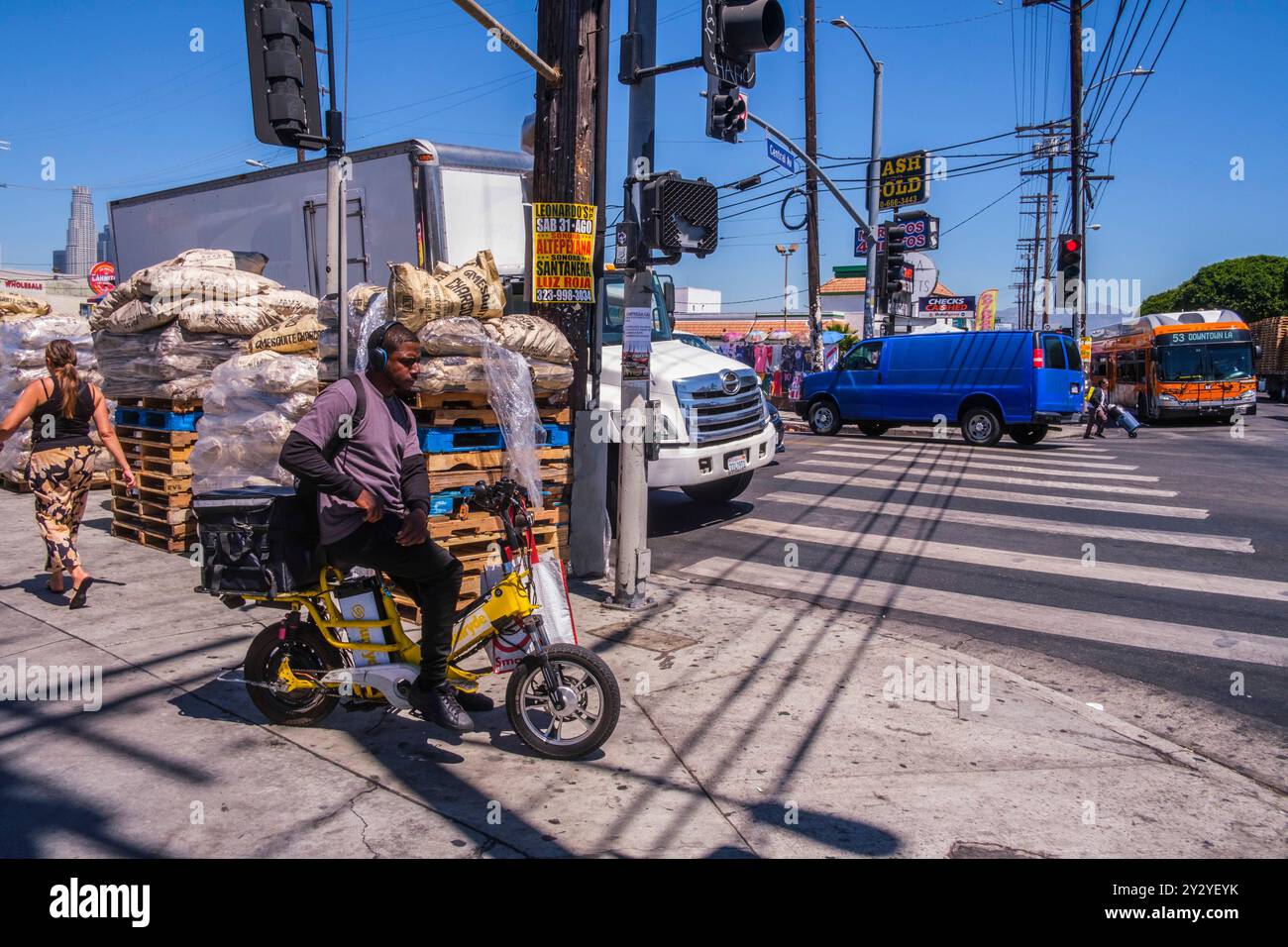 Intersection, 7th Street, Downtown Los Angeles, California, Stati Uniti d'America Foto Stock