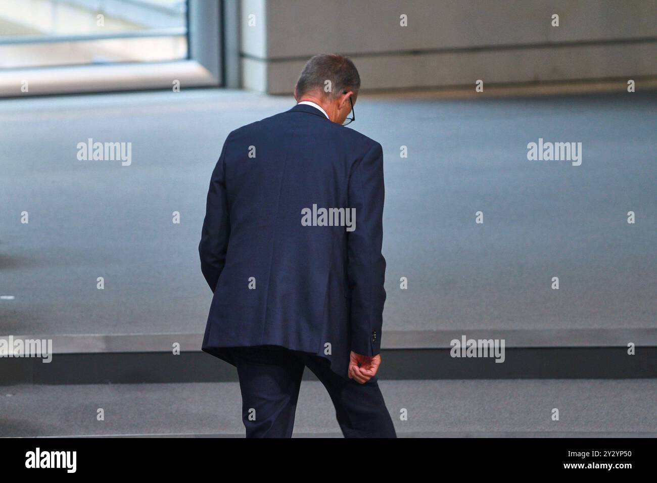 Berlin, Deutschland, 11.09.2024: Deutscher Bundestag: 184. Bundestagssitzung - Haushaltswoche: Friedrich Merz, CDU, geht raus *** Berlino, Germania, 11 09 2024 Bundestag 184 Bundestag sessione budget settimana Friedrich Merz, CDU, esce Copyright: XdtsxNachrichtenagenturx dts 45797 Foto Stock
