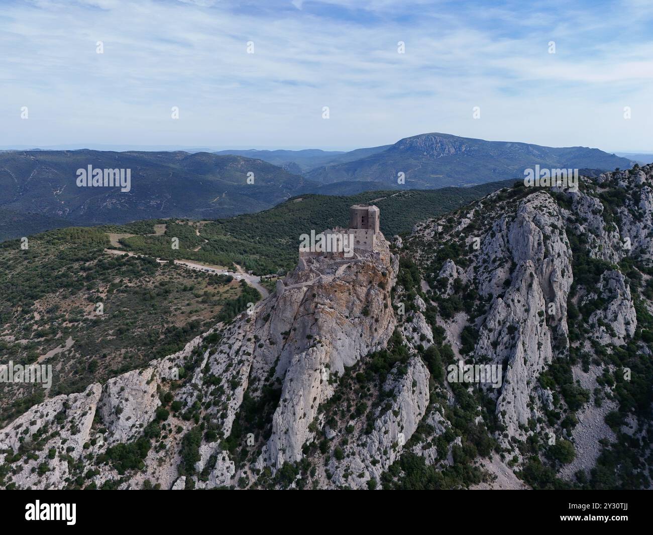 Rovine del castello cataro di Quéribus nell'Aude in Francia Foto Stock