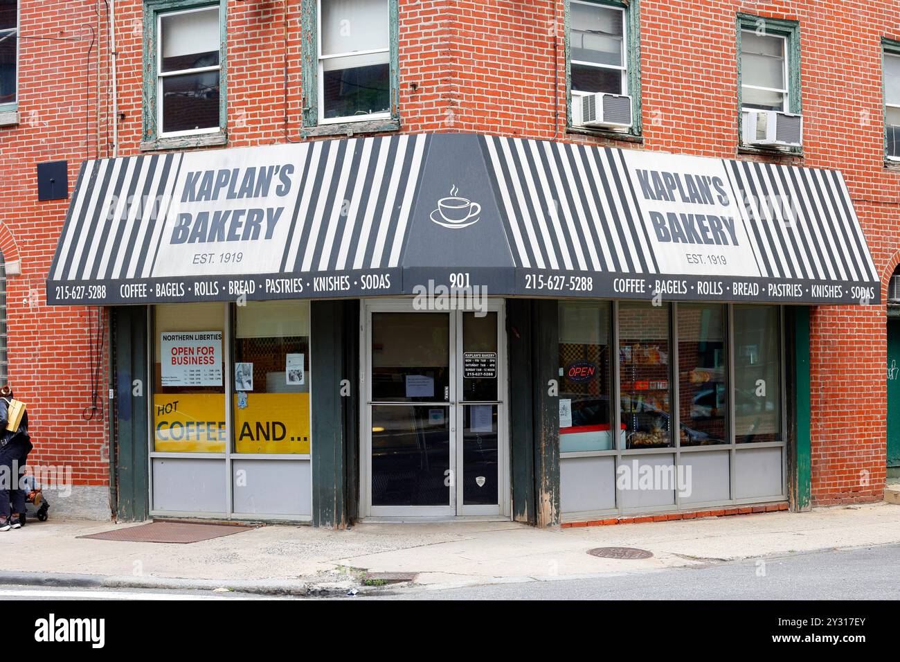 Kaplan's New Model Bakery, 901 N 3rd St, Philadelphia, Pennsylvania. Foto del punto vendita di una panetteria kosher nel quartiere Northern Liberties. kaplani Foto Stock