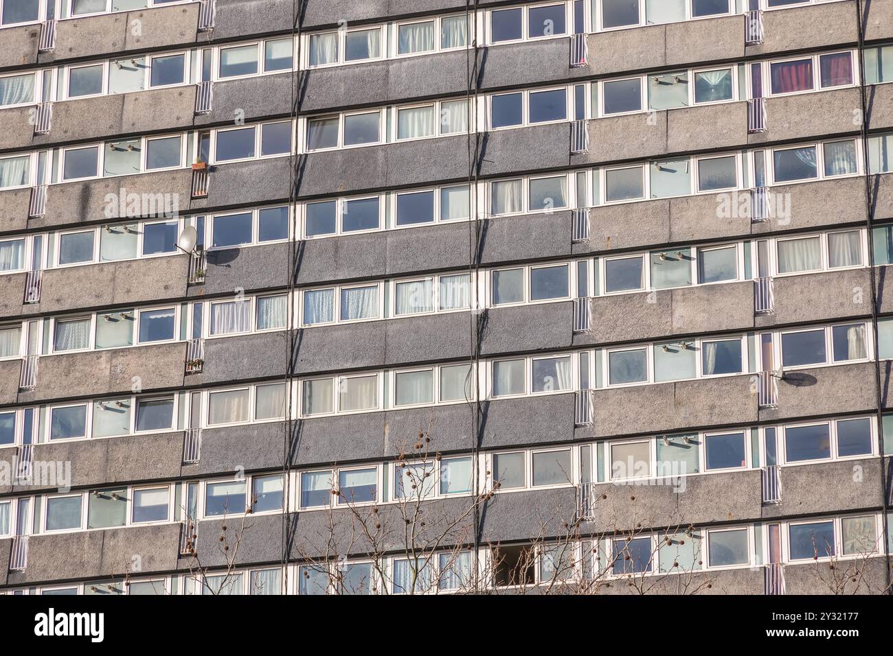 Facciata di un palazzo di rappresentanza, Lulworth House sulla Agar Grove Estate a Camden, North West London Foto Stock