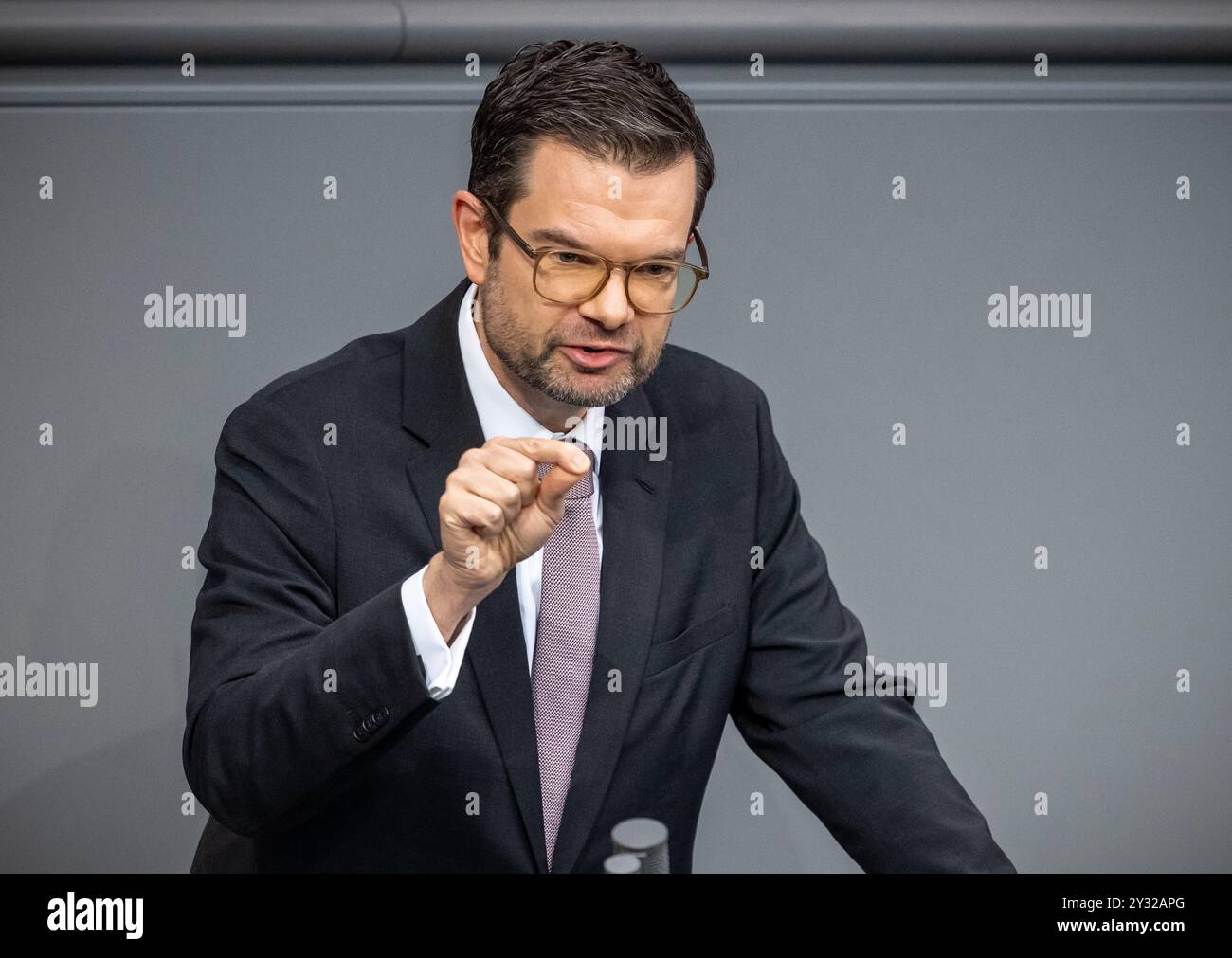 Berlino, Germania. 12 settembre 2024. Marco Buschmann (FDP), Ministro federale della giustizia, interviene nel dibattito sulla prima lettura di diverse leggi sull'immigrazione e la sicurezza interna, il cosiddetto pacchetto di sicurezza del governo federale. Crediti: Michael Kappeler/dpa/Alamy Live News Foto Stock