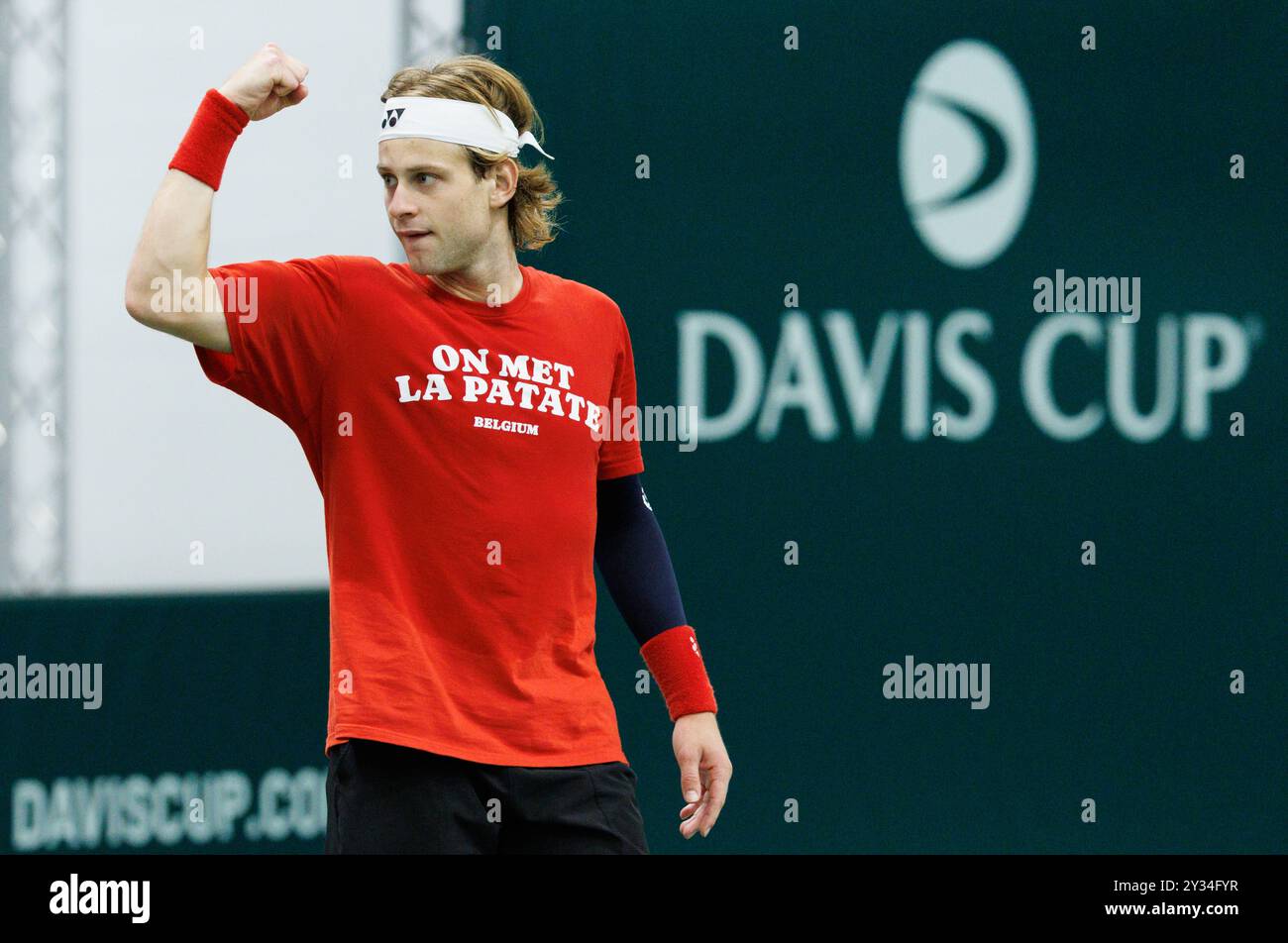 Bologna, Italia. 12 settembre 2024. Il belga Zizou Bergs nella foto durante una sessione di allenamento, in vista della seconda partita Del gruppo A della fase A gironi delle finali di Coppa Davis, giovedì 12 settembre 2024, presso l'Unipol Arena, a Bologna, Italia. BELGA PHOTO BENOIT DOPPAGNE credito: Belga News Agency/Alamy Live News Foto Stock
