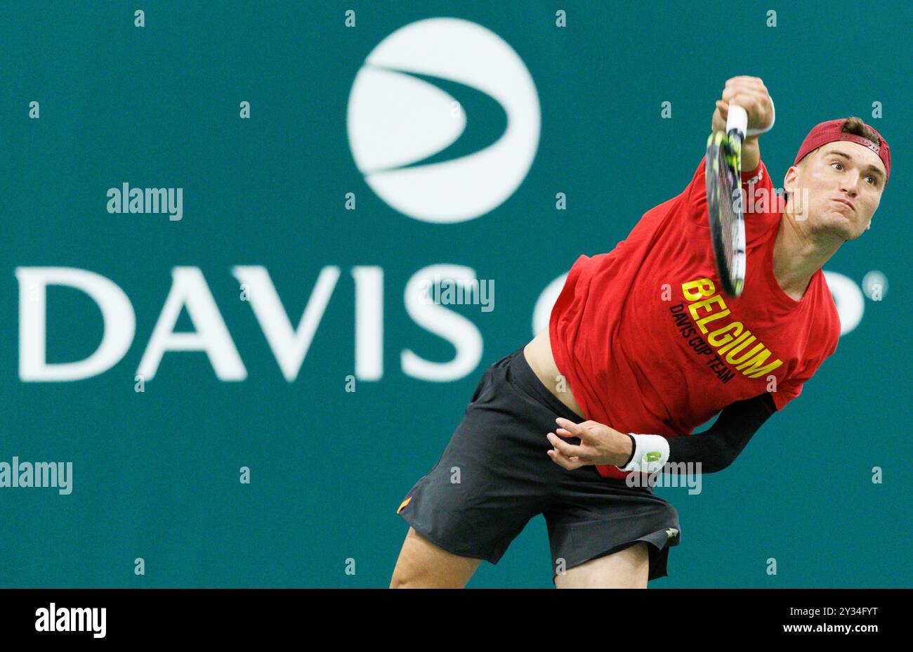 Bologna, Italia. 12 settembre 2024. Il belga Raphael Collignon nella foto durante una sessione di allenamento, in vista della seconda partita del gruppo A della fase A gironi delle finali di Coppa Davis, giovedì 12 settembre 2024, presso l'Unipol Arena, a Bologna, Italia. BELGA PHOTO BENOIT DOPPAGNE credito: Belga News Agency/Alamy Live News Foto Stock
