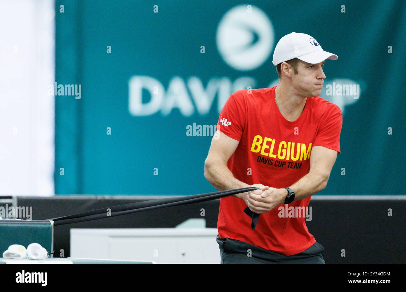 Bologna, Italia. 12 settembre 2024. Il belga Joris De Loore nella foto durante una sessione di allenamento, in vista della seconda partita Del gruppo A della fase A gironi delle finali di Coppa Davis, giovedì 12 settembre 2024, presso l'Unipol Arena, a Bologna, Italia. BELGA PHOTO BENOIT DOPPAGNE credito: Belga News Agency/Alamy Live News Foto Stock
