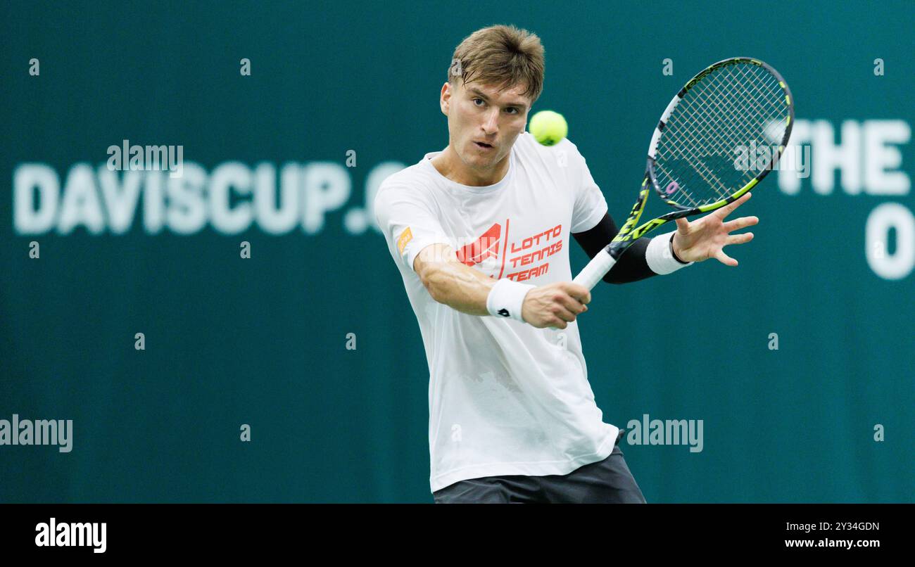 Bologna, Italia. 12 settembre 2024. Il belga Raphael Collignon nella foto durante una sessione di allenamento, in vista della seconda partita del gruppo A della fase A gironi delle finali di Coppa Davis, giovedì 12 settembre 2024, presso l'Unipol Arena, a Bologna, Italia. BELGA PHOTO BENOIT DOPPAGNE credito: Belga News Agency/Alamy Live News Foto Stock