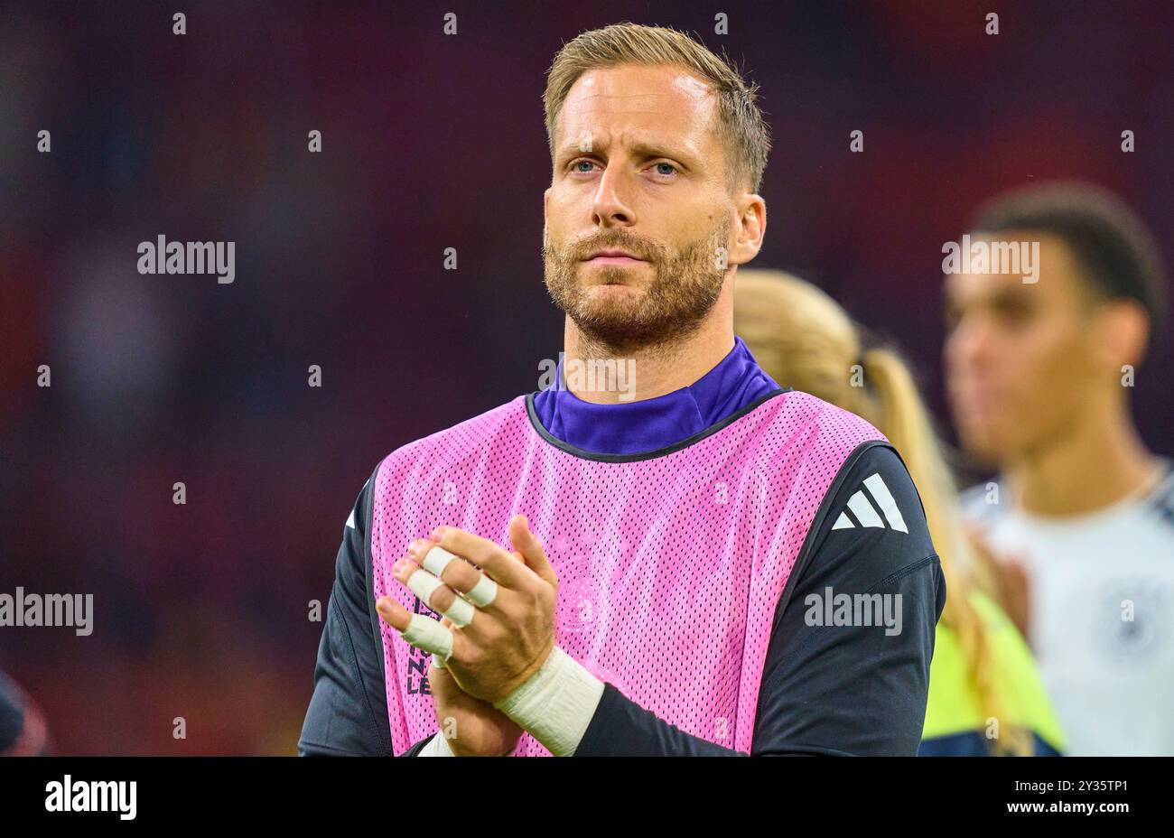 Oliver Baumann, DFB 12, ehrenrunde nella partita UEFA Nations League 2024 PAESI BASSI - GERMANIA 2-2 nella stagione 2024/2025 al 10 settembre 2024 ad Amsterdam, NL. Fotografo: Peter Schatz Foto Stock