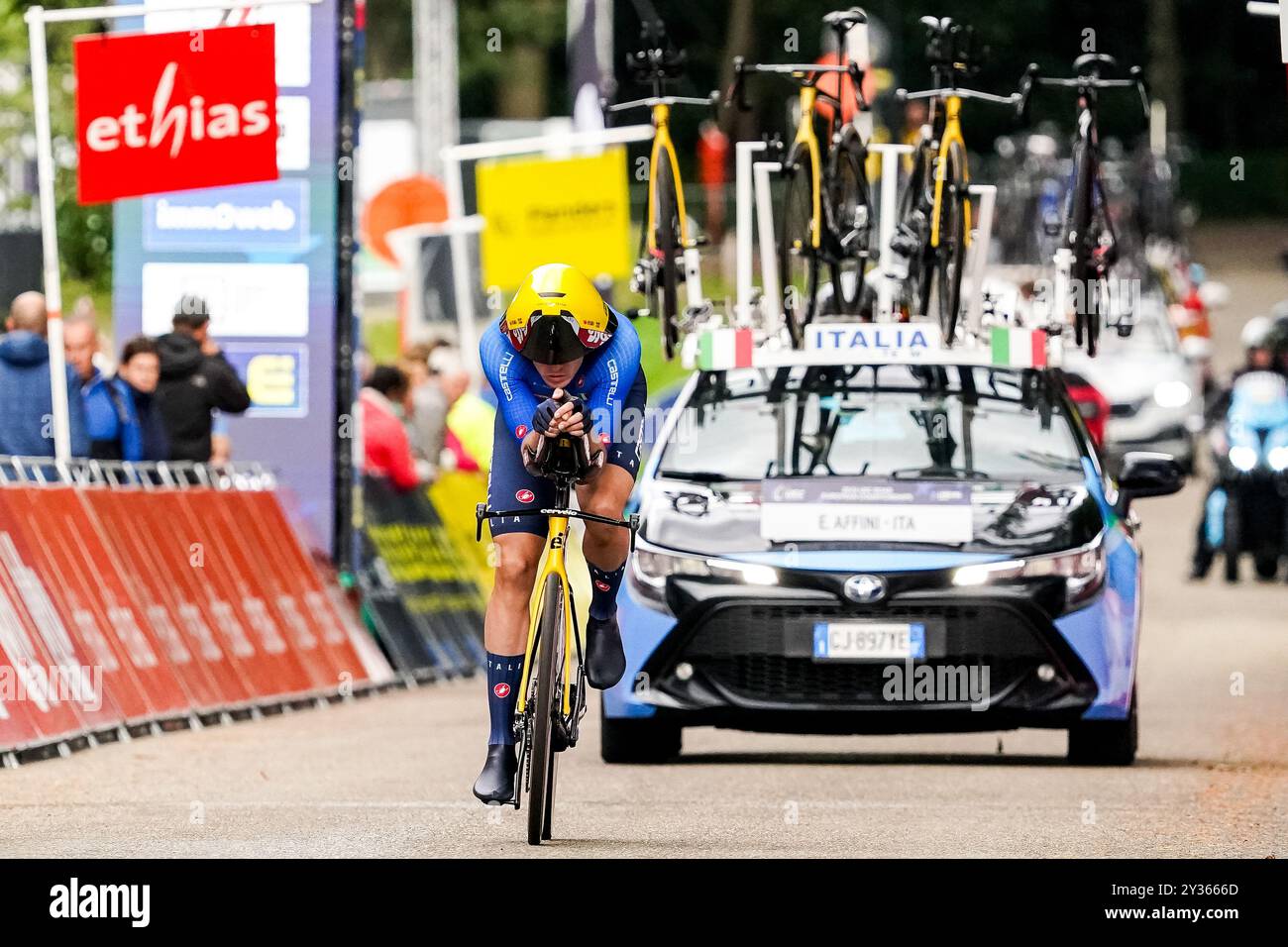 Heusden Zolder, Belgio. 11 settembre 2024. HEUSDEN-ZOLDER, BELGIO - 11 SETTEMBRE: L'Italia Edoardo Affini partecipa alla prova individuale a tempo maschile Elite un percorso ciclistico di 31 km da Heusden-Zolder a Hasselt durante il 30° Campionato europeo di ciclismo su strada UEC 2024 sul circuito Zolder l'11 settembre 2024 a Heusden-Zolder, Belgio. (Foto di Rene Nijhuis/Agenzia BSR) credito: Agenzia BSR/Alamy Live News Foto Stock