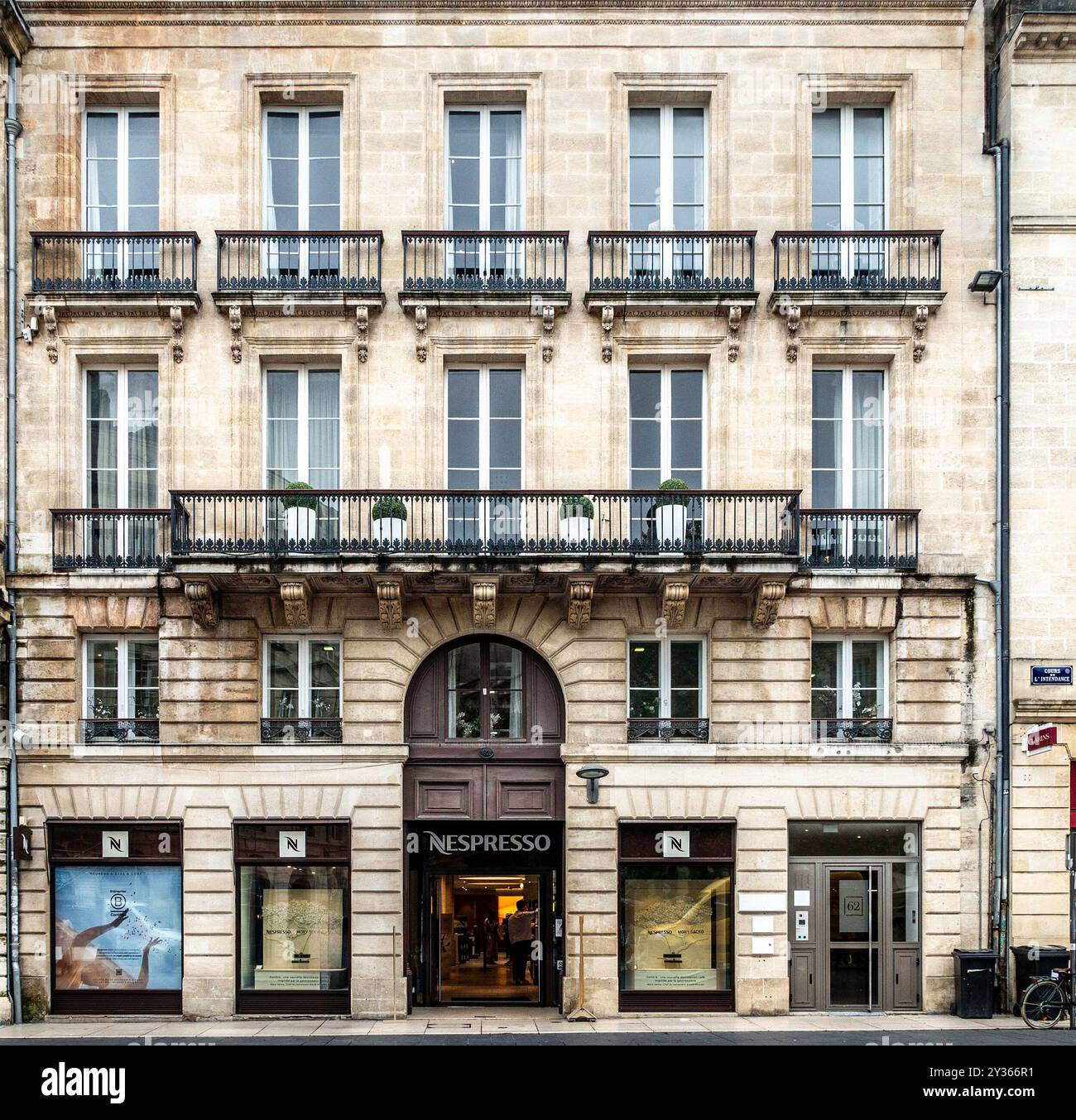 Caffetteria Nespresso, Bordeaux, Francia. Foto Stock