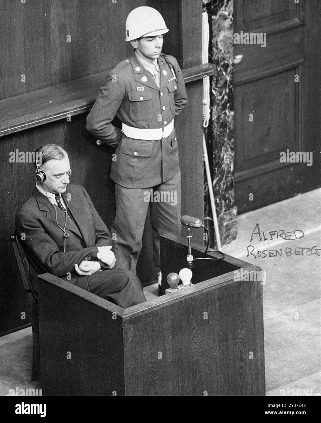 Per Rosenberg L'ex ideologo del partito nazista Alfred Rosenberg nel banco dei ...