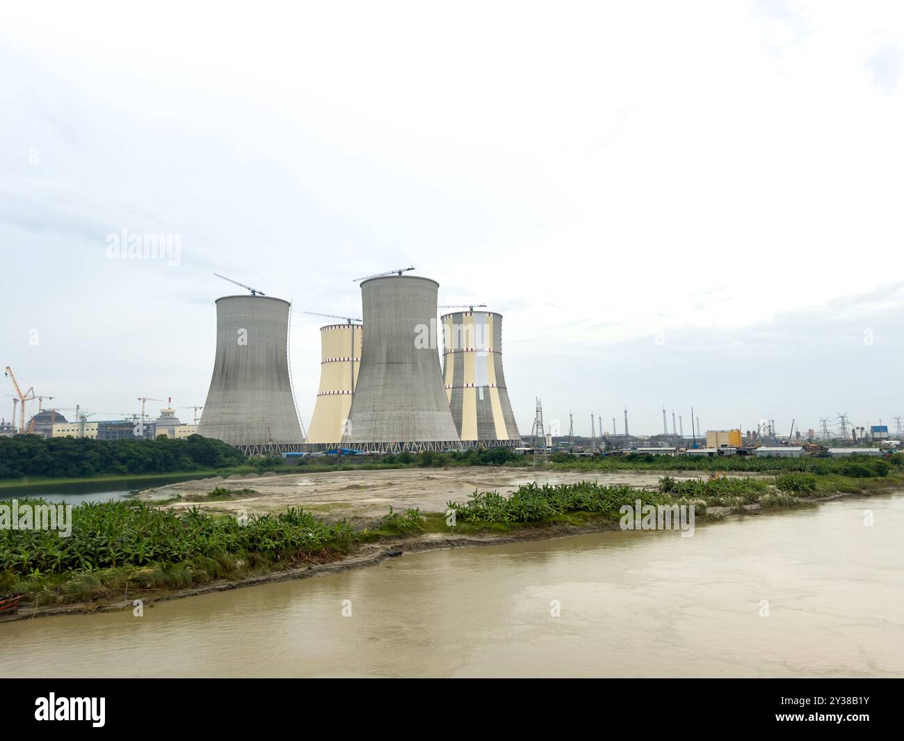 Sito in costruzione della centrale nucleare di Rooppur a Ishwardi, Pabna, Bangladesh Foto Stock