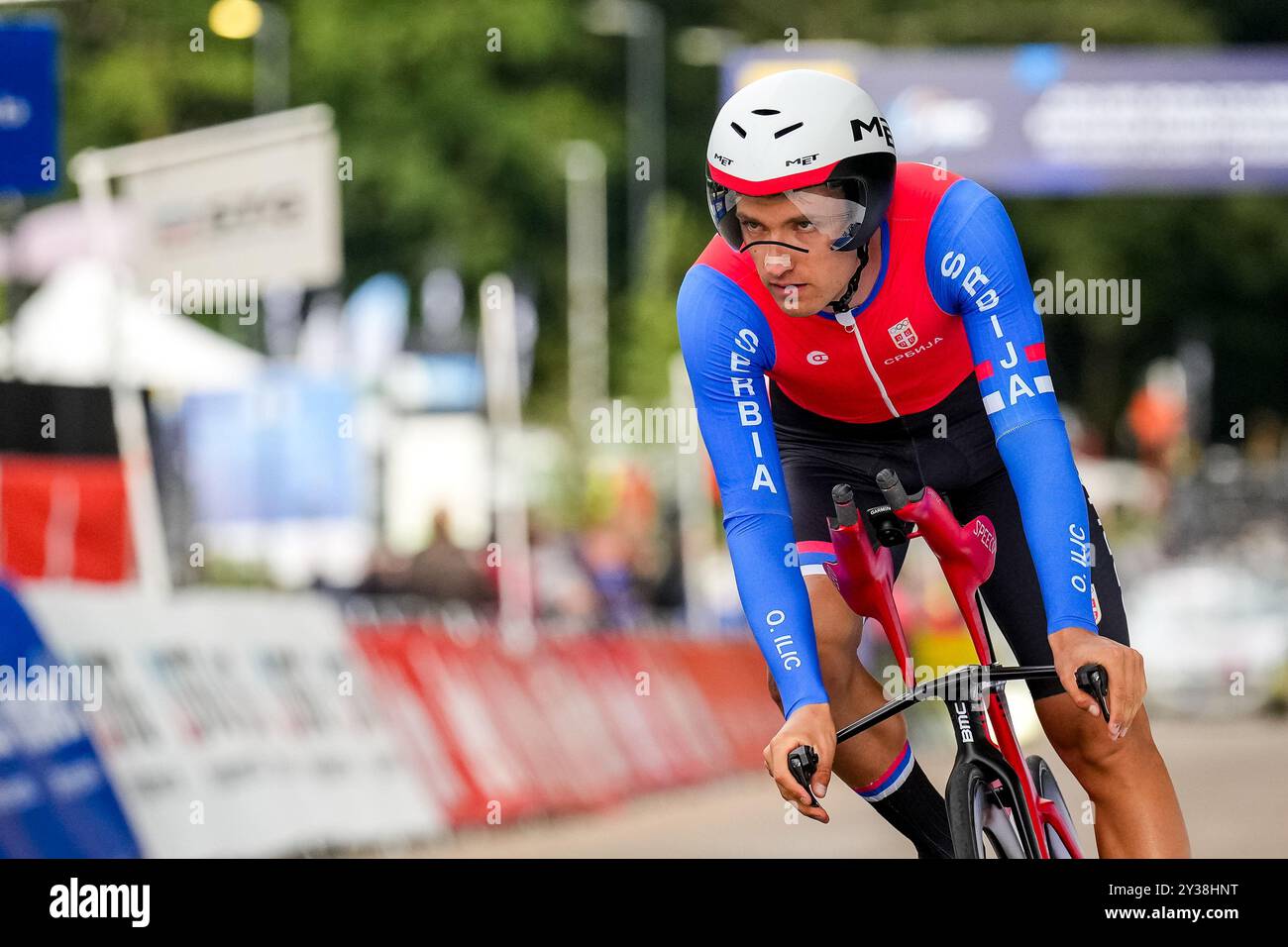 Heusden Zolder, Belgio. 11 settembre 2024. HEUSDEN-ZOLDER, BELGIO - 11 SETTEMBRE: Ognjen Ilic della Serbia gareggia nella prova individuale a tempo maschile Elite un percorso ciclistico di 31 km da Heusden-Zolder a Hasselt durante il 30° Campionato europeo di ciclismo su strada UEC 2024 sul circuito Zolder l'11 settembre 2024 a Heusden-Zolder, Belgio. (Foto di Rene Nijhuis/Agenzia BSR) credito: Agenzia BSR/Alamy Live News Foto Stock