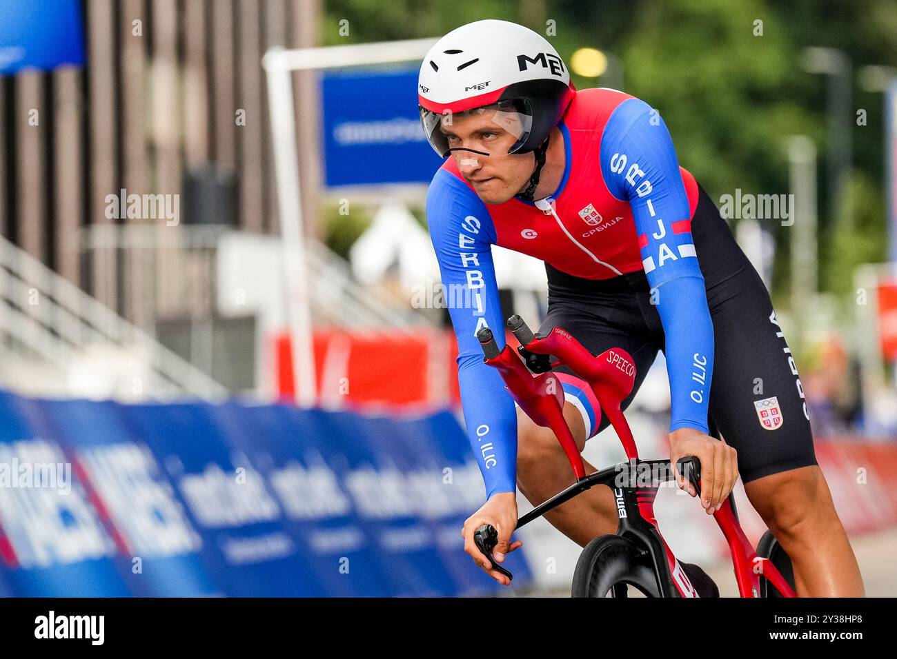 Heusden Zolder, Belgio. 11 settembre 2024. HEUSDEN-ZOLDER, BELGIO - 11 SETTEMBRE: Ognjen Ilic della Serbia gareggia nella prova individuale a tempo maschile Elite un percorso ciclistico di 31 km da Heusden-Zolder a Hasselt durante il 30° Campionato europeo di ciclismo su strada UEC 2024 sul circuito Zolder l'11 settembre 2024 a Heusden-Zolder, Belgio. (Foto di Rene Nijhuis/Agenzia BSR) credito: Agenzia BSR/Alamy Live News Foto Stock