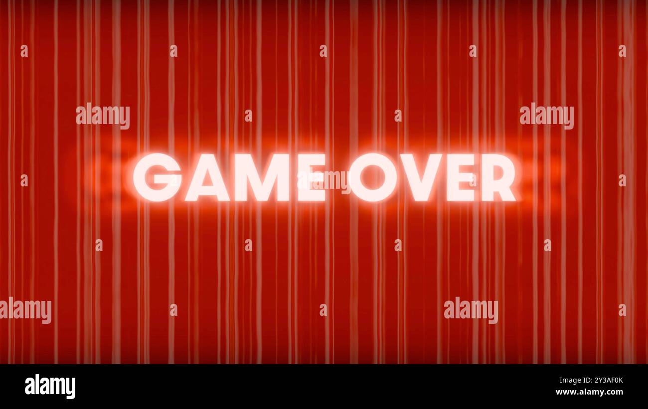 Game Over Game Over, testo illuminato in bianco. Schermo rosso con strisce e linee. Attività ricreative, gioco finale, finitura, gioco per computer, la fine del gioco Foto Stock