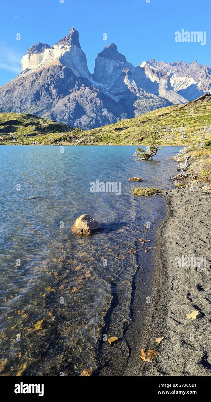 Los Cuernos, le corna, nel Parco Nazionale Torres del Paine, Ande, Cile, Sud America Foto Stock