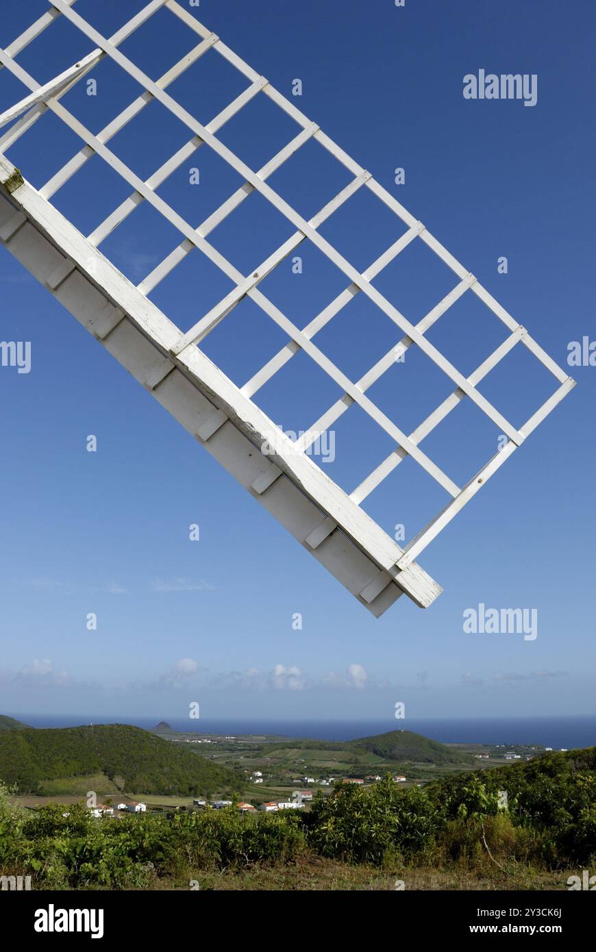 Vista dal mulino a vento di Fontes, Graciosa Foto Stock