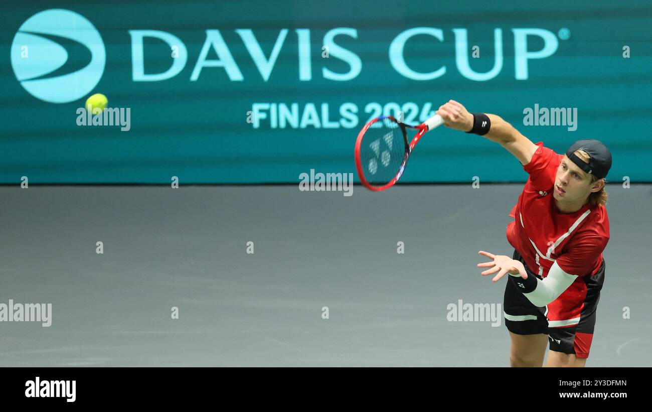 Bologna, Italia. 13 settembre 2024. Il belga Zizou Bergs raffigurato in azione durante una partita tra l'italiano Cobolli e il belga Bergs, la seconda partita nel girone a la fase a gironi delle finali di Coppa Davis tra Italia e Belgio, venerdì 13 settembre 2024, all'Unipol Arena, a Bologna. BELGA PHOTO BENOIT DOPPAGNE credito: Belga News Agency/Alamy Live News Foto Stock