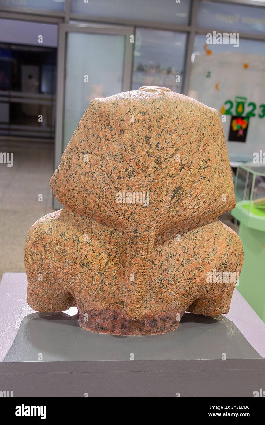 Egitto, aeroporto del Cairo, oggetti esposti nel Terminal 2 Museum. Foto Stock