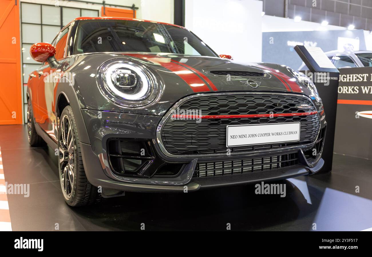 ATENE, GRECIA - 15 NOVEMBRE 2019: Mini John Works Cooper Clubman all'Aftokinisi Anytime 2019 Motor Show. Foto Stock