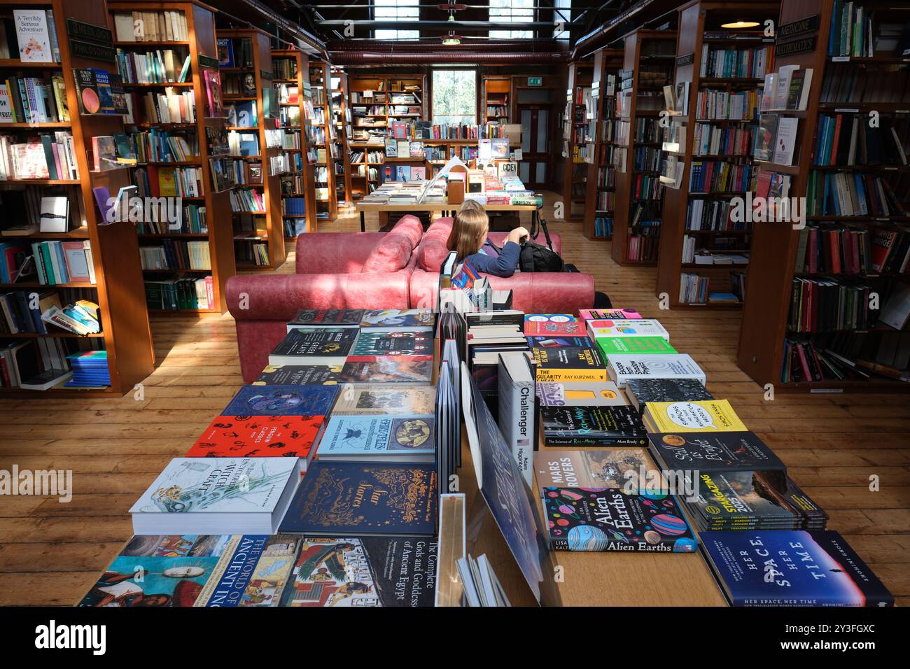 Hay on Wye, Powys, Galles, vista interna della famosa libreria Richard Booth nel settembre 2024 Foto Stock