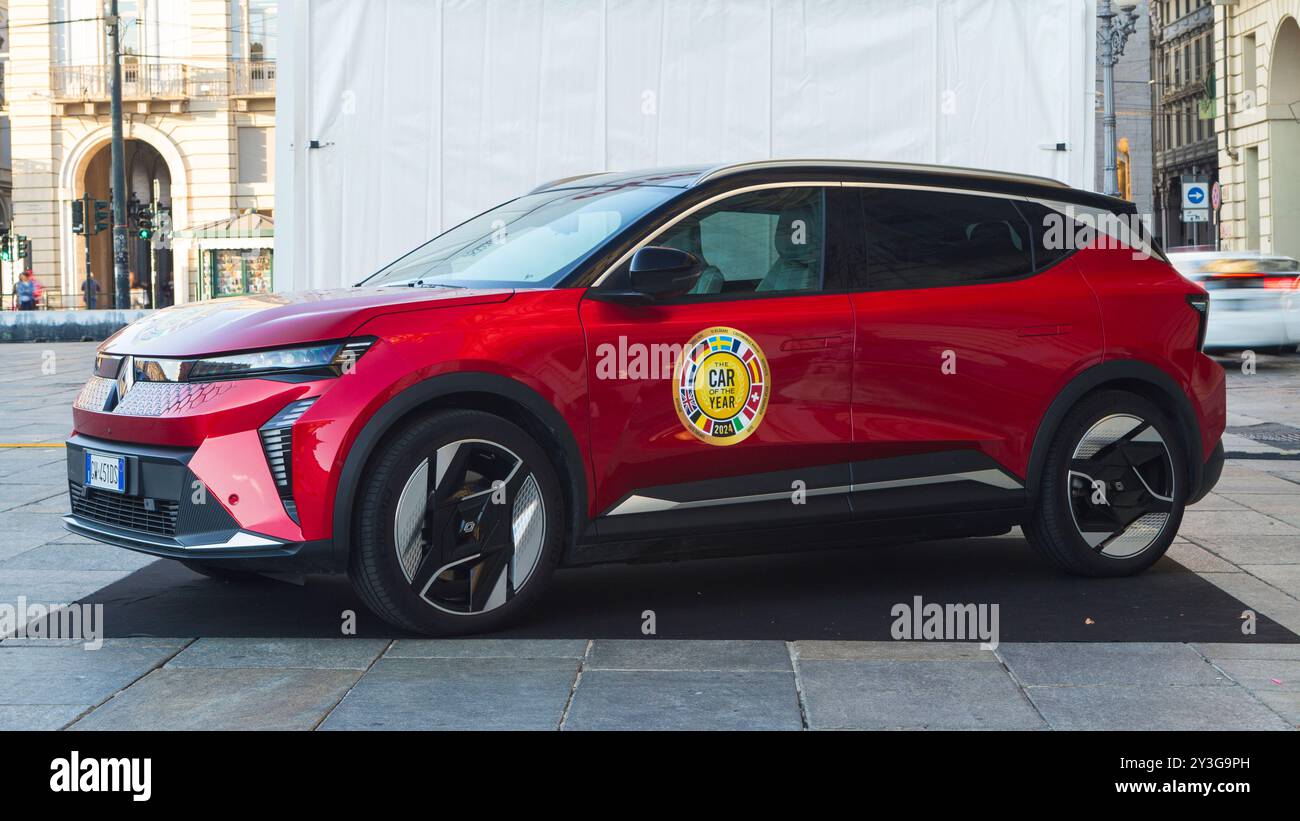 Torino, Italia. 13 settembre 2024. Renault Scenic, Car of the Year 2024, al Salone di Torino 2024 crediti: Marco Destefanis/Alamy Live News Foto Stock
