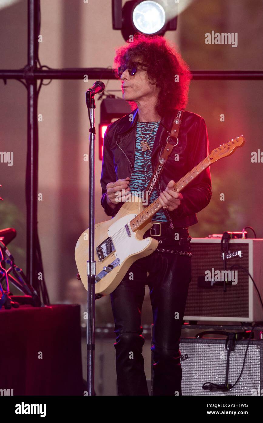 NY. 12 settembre 2024. Craig Ross sul palco per NBC Today Show Concert Series con Lenny Kravitz, Rockefeller Plaza, New York, NY, 12 settembre, 2024. crediti: Simon Lindenblatt/Everett Collection/Alamy Live News Foto Stock
