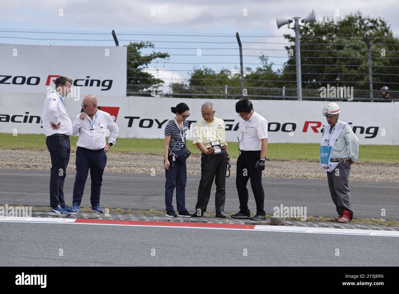 Benoit Dupont FIA delegato sportivo FREITAS Eduardo direttore di gara durante la 6 ore di Fuji 2024, 7° round del Campionato Mondiale Endurance FIA 2024, dal 13 al 15 settembre 2024 sull'autodromo Fuji di Oyama, Shizuoka, Giappone Foto Stock