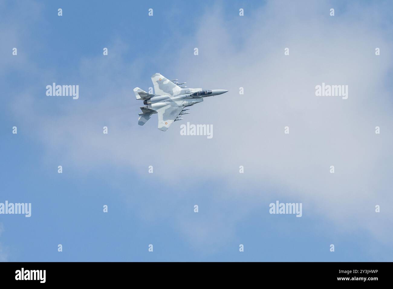 Qatar Emiri Air Force - Boeing F-15QA Ababil, esibendosi al Royal International Air Tattoo 2024. Foto Stock