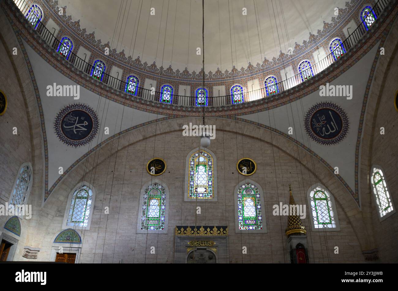 Yavuz Sultan Selim Camii, Fatih, Istanbul, Turchia, Europa-Asia Foto Stock